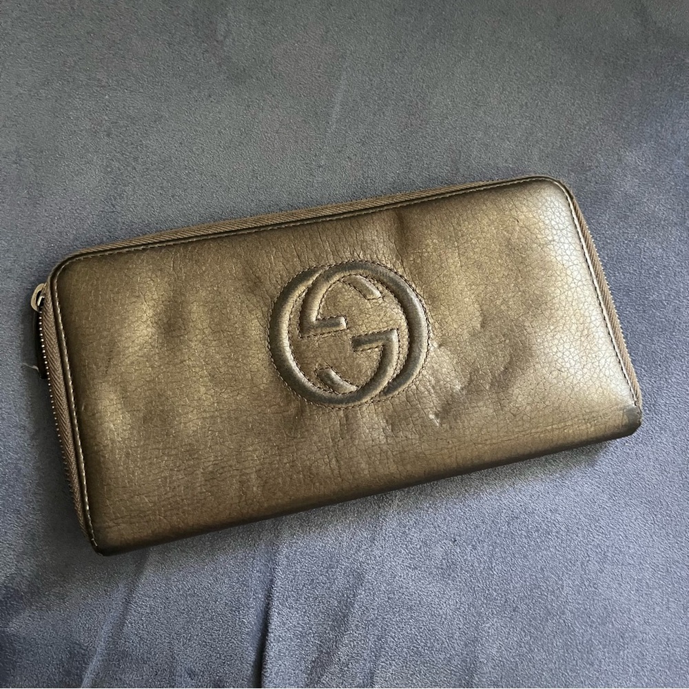 Gucci Soho Metallic Gold Zip Around Continental Wallet